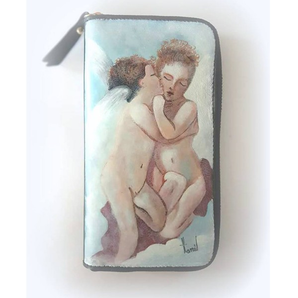 pPortafogli in pelle dipinto a mano,PRIMO BACIO, del grande Bouguereau, una rappresentazione delicata di questi adorabili angioletti immersi tra le nuvole.
