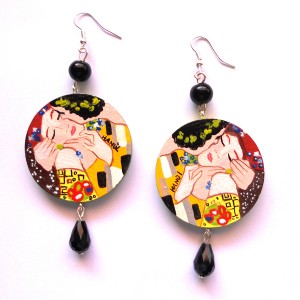 orecchini in legno dipinti a mano IL BACIO - Klimt 2